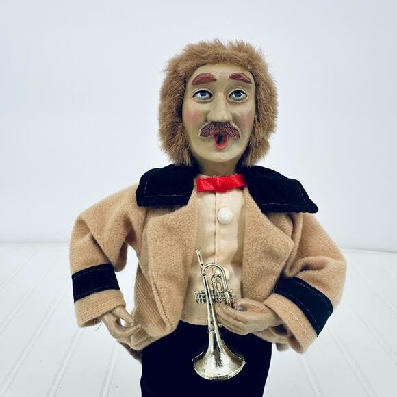 Vintage Classic Christmas Adult Caroler Wood Base Trumpeter Victorian Decoration - Picture 2 of 9
